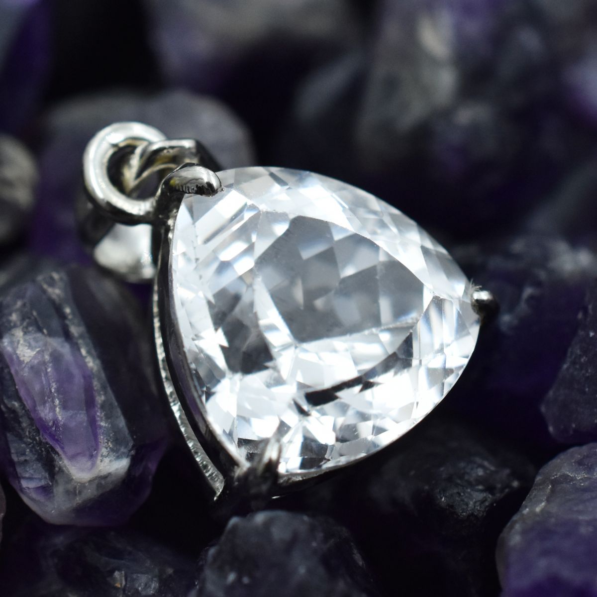 silver sapphire pendant India