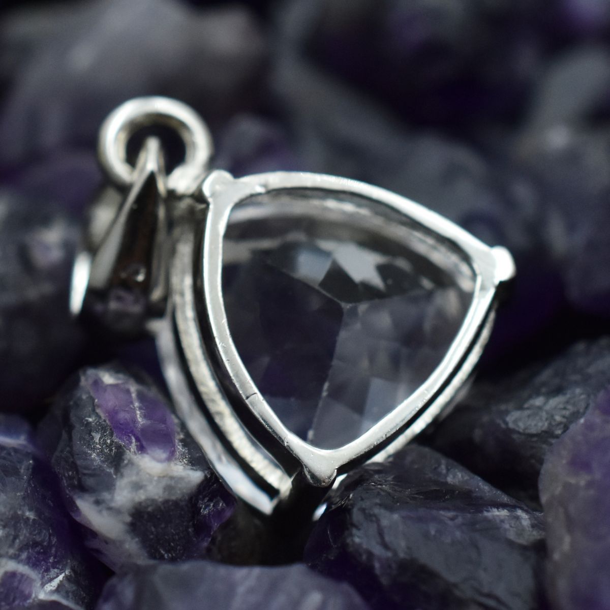 handmade sapphire pendant
