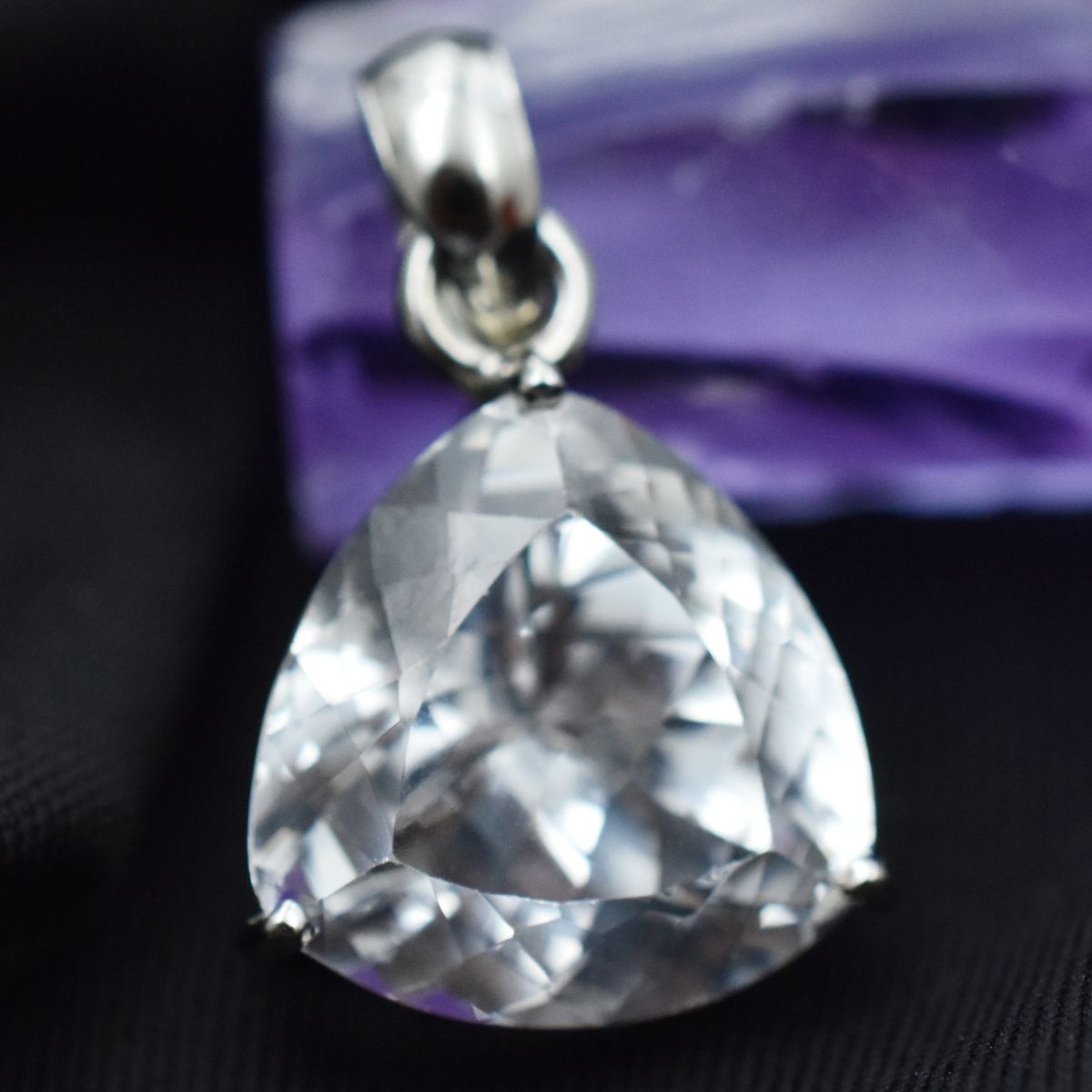 natural sapphire pendant