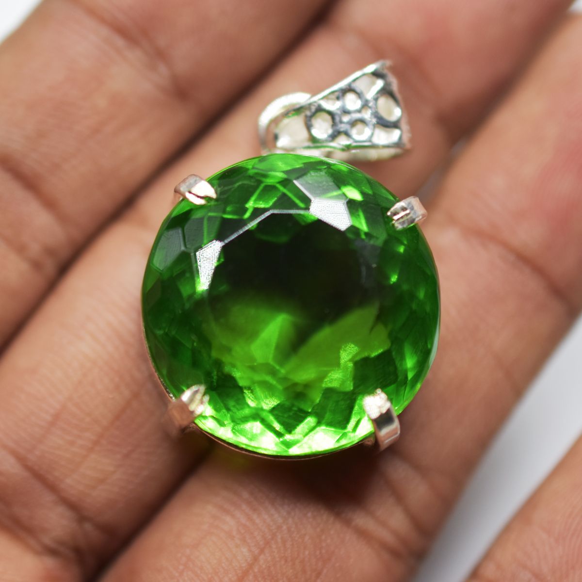 silver topaz pendant India