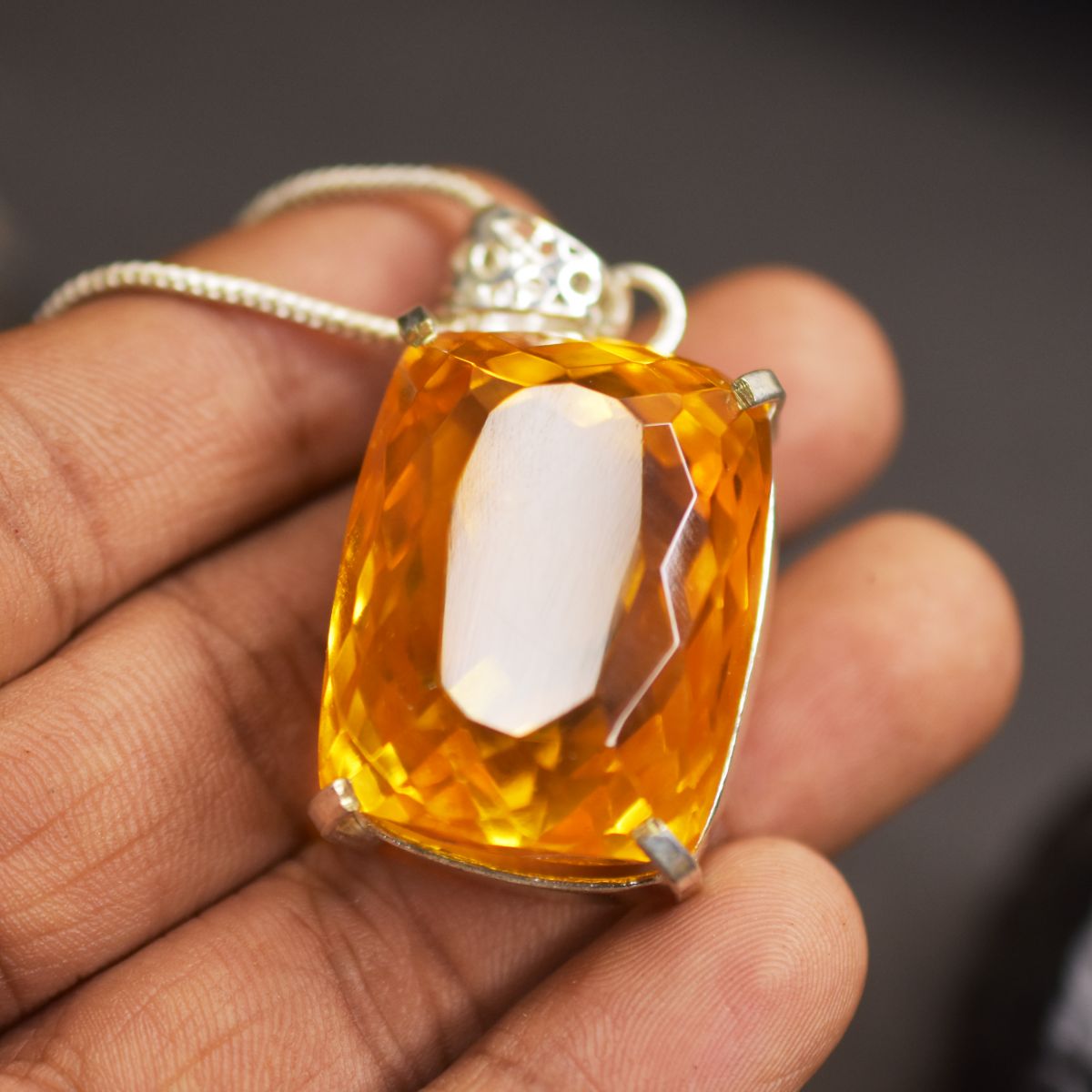 silver sapphire pendant India