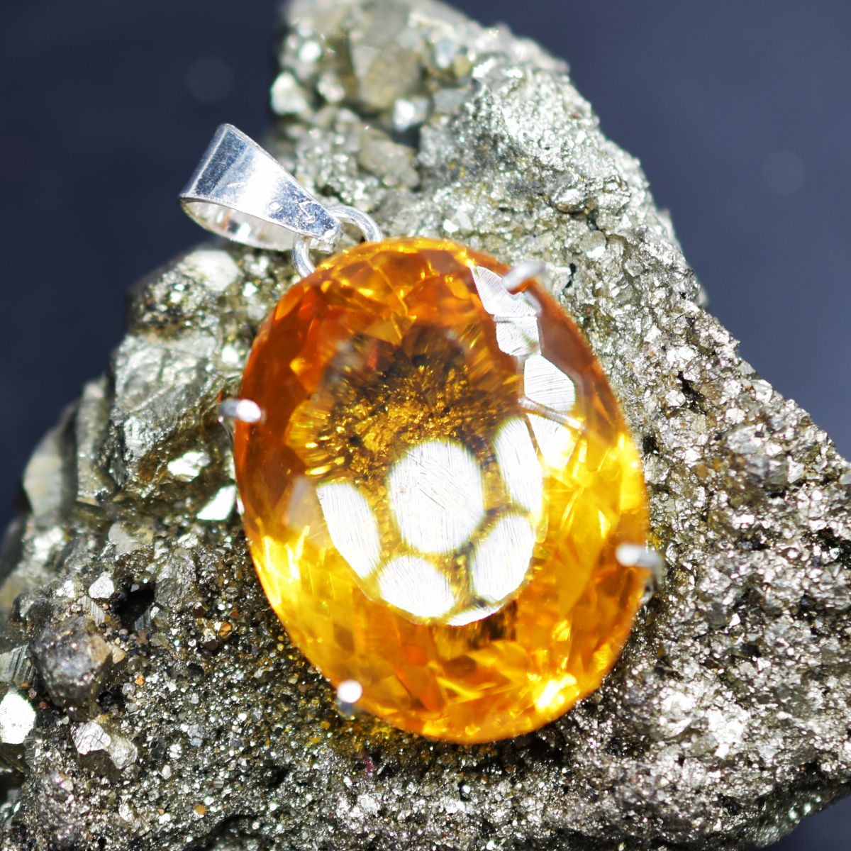 topaz pendant for women