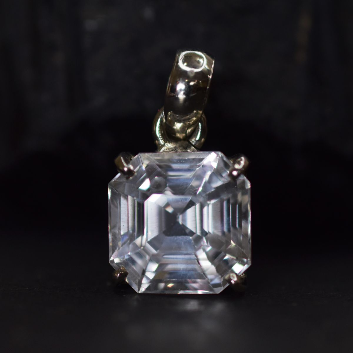 sterling silver sapphire pendant
