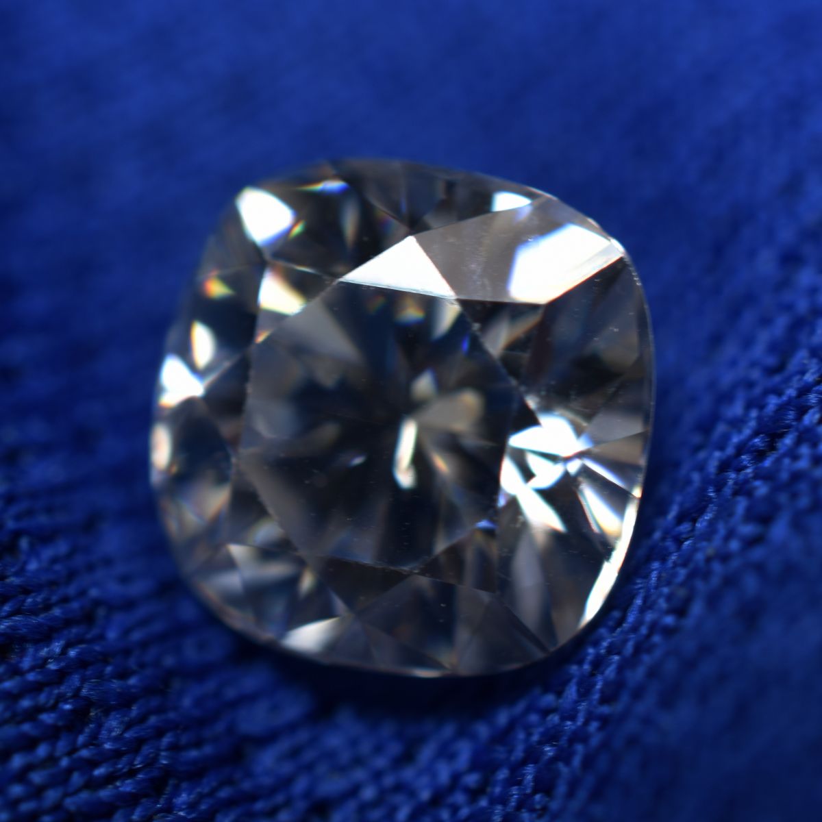 8.5 mm Cushion 1 Pcs Moissanite CERTIFIED VVS1 D Color 2.54 Ct Loose Gemstone