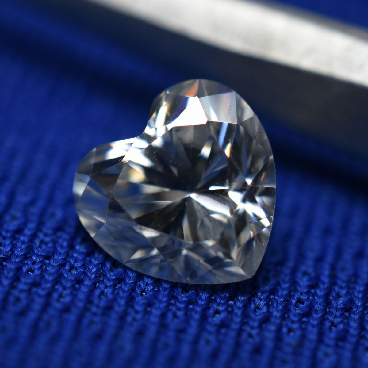 1 Pcs Heart Shape Moissanite 5.5 MM Loose Gemstone CERTIFIED VVS1 D Color