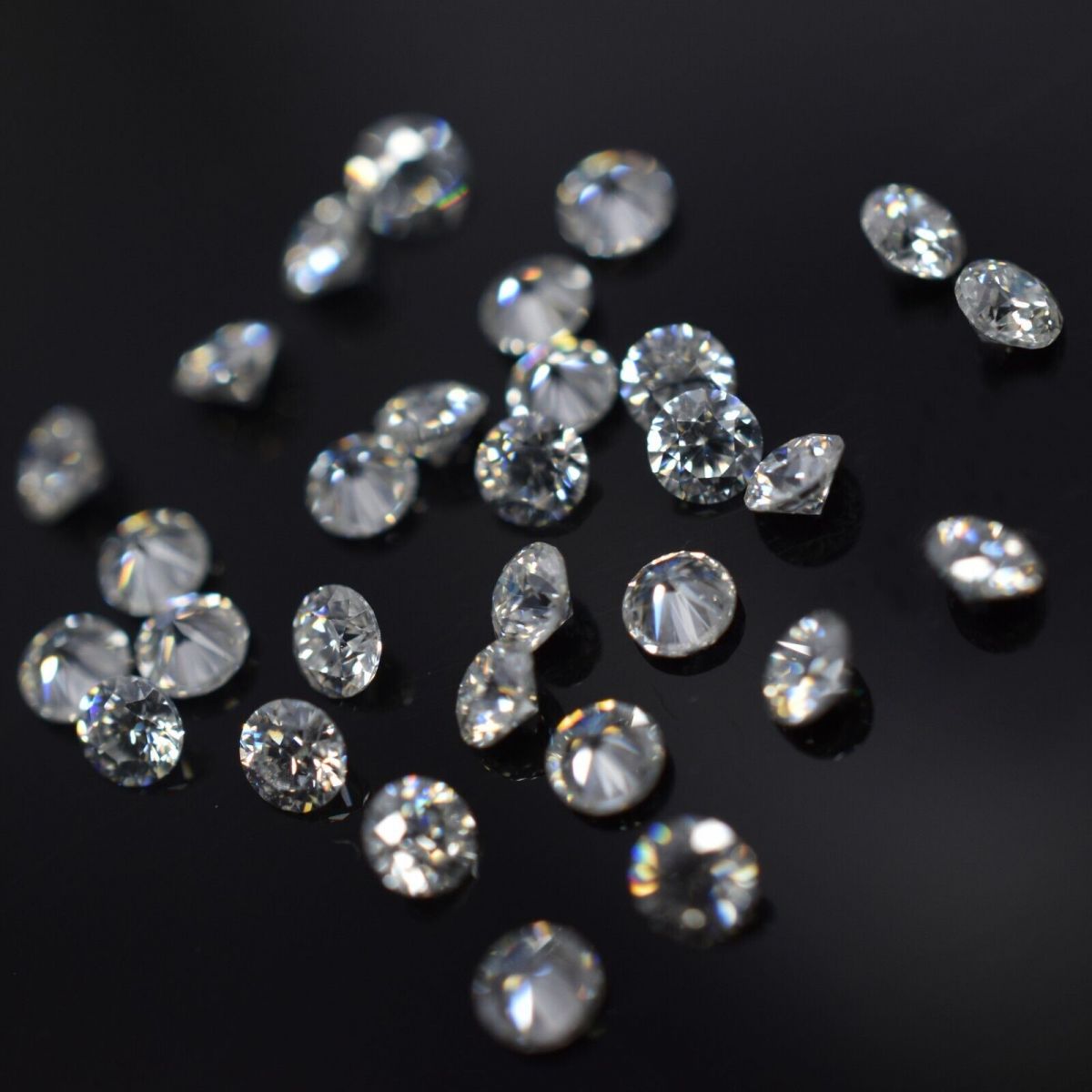 200 pcs round moissanite gemstones