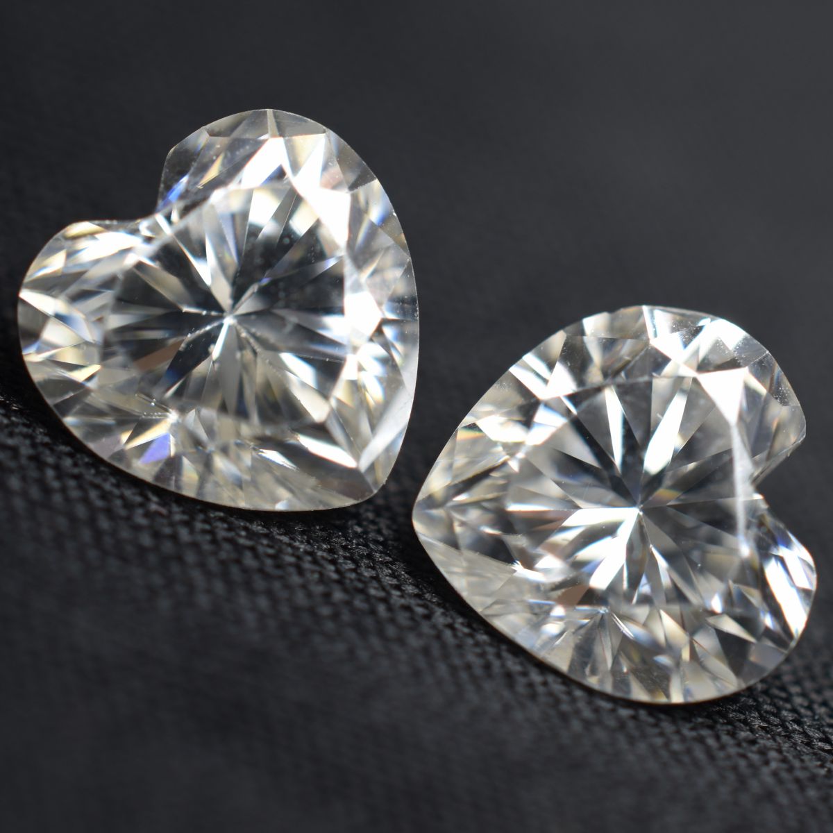 Elegant Diamond Jewel – Sparkle that Lasts Forever