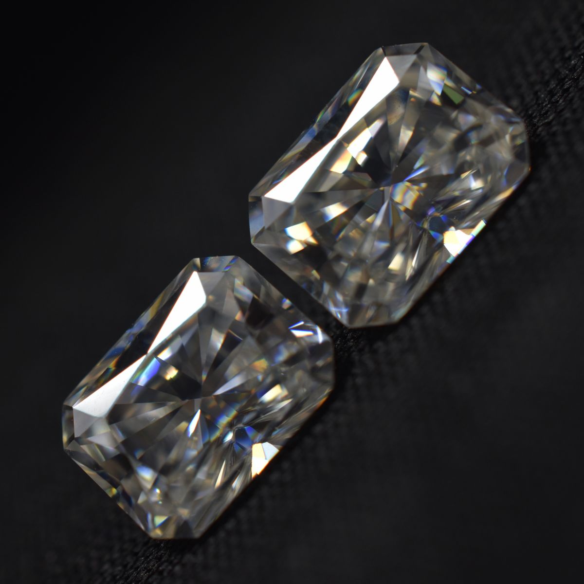 7.02 Carat Moissanite Gemstone 10x8 MM VVS1 D Color Pair Radiant Cut CERTIFIED
