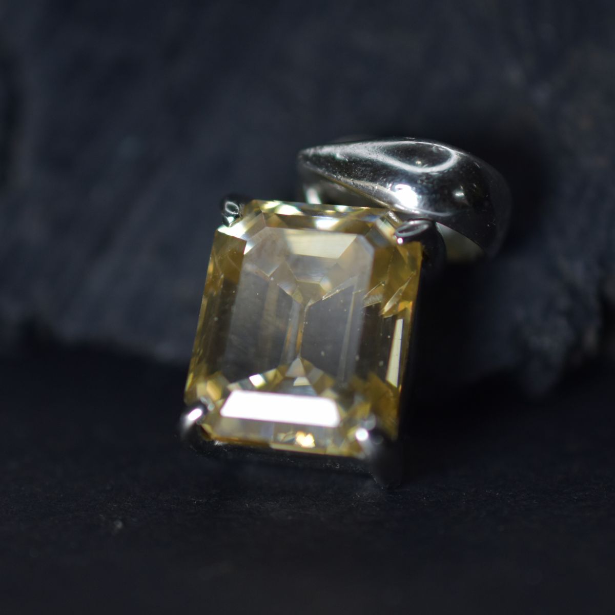 Lab Crated Yellow Rutilated 925 Sterling Silver Pendant 81.20 Ct Gems Certified