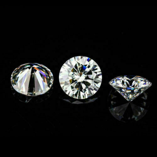 VVS1 DEF Color 7.5 mm Synthetic Moissanite Gemstone Certified Round Shape
