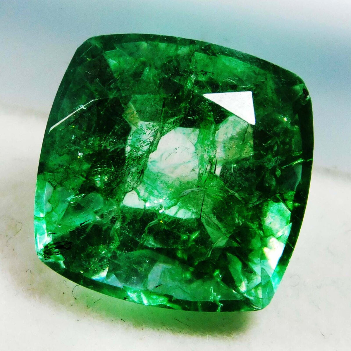 Natural EMERALD Green 8.16 Ct CERTIFIED Loose Gemstone SQUARE CUSHION Cut