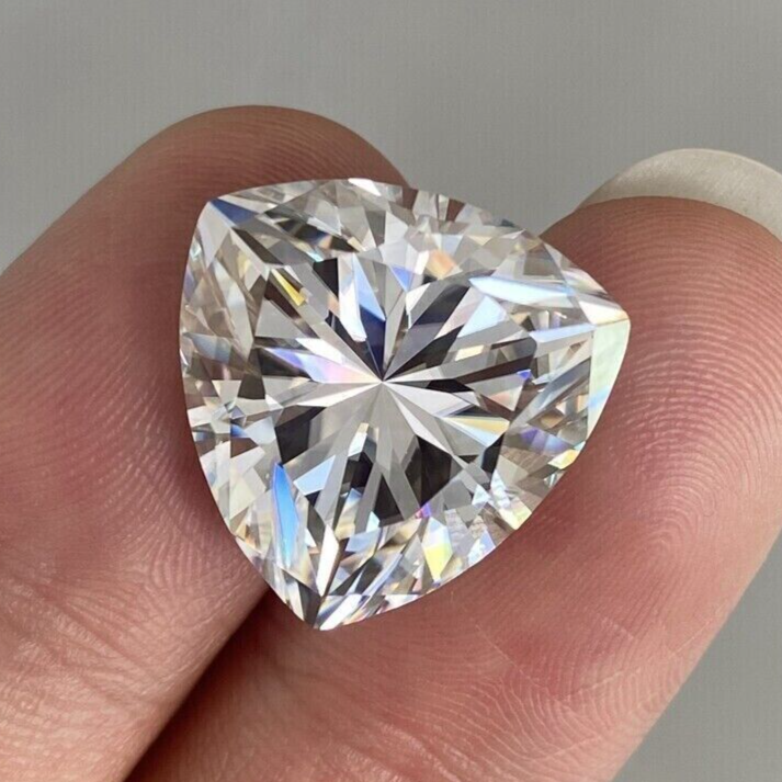 Moissanite solitaire stone – ethical brilliance and timeless beauty