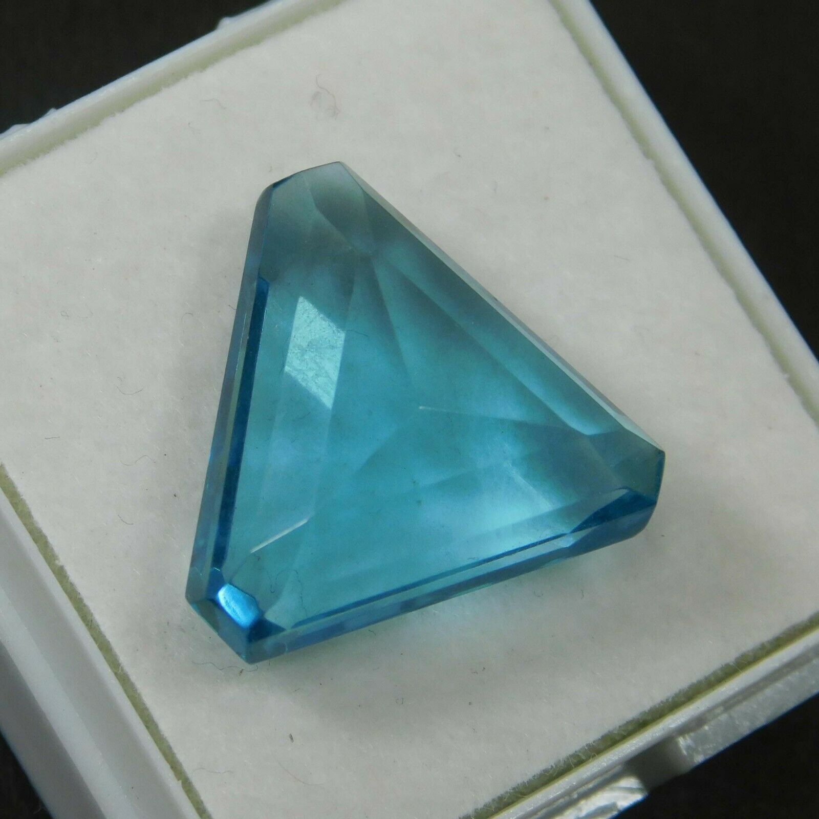 9 Ct A++ Blue Aquamarine Certified Gemstone Loose Trillion Cut Free Ship