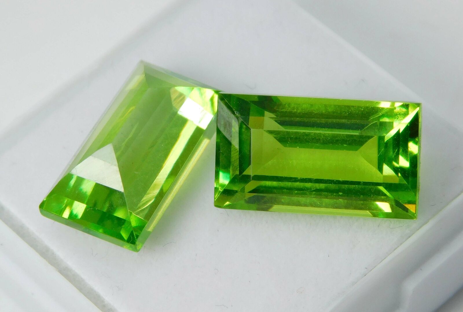 19.00 Ct Natural PERIDOT Faceted CERTIFIED Amazing Gems Green EMERALD Cut Pair