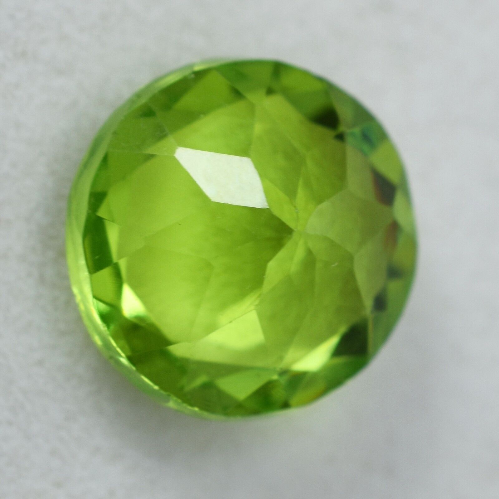 9.00 Carat NATURAL A+ Quality Green PERIDOT Round Cut Faceted CERTIFIED Gemstone