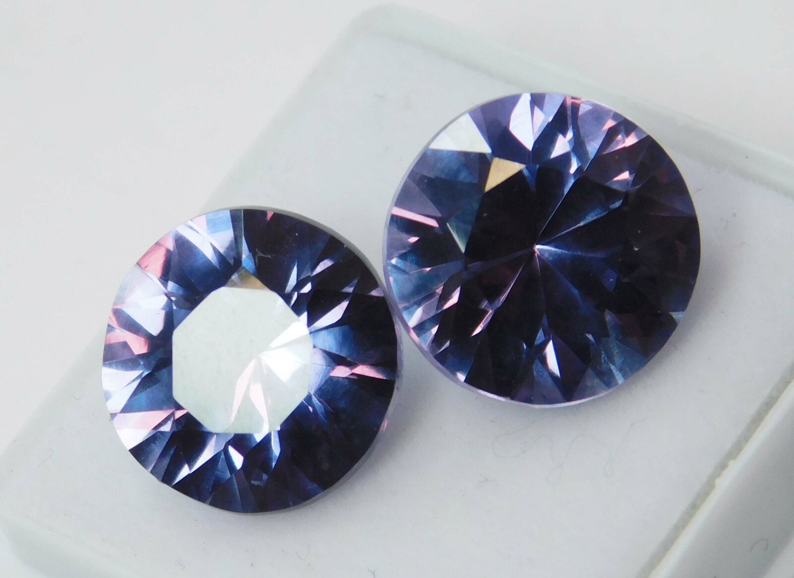 15 Ct Natural COLOR-CHANGE Alexandrite Round Shape CERTIFIED Loose Gemstone Pair