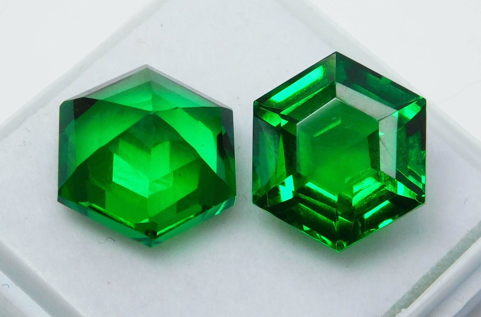 20.31 Ct Natural GREEN Garnet CERTIFIED Fancy Octagon Shape Loose Gemstone Pair