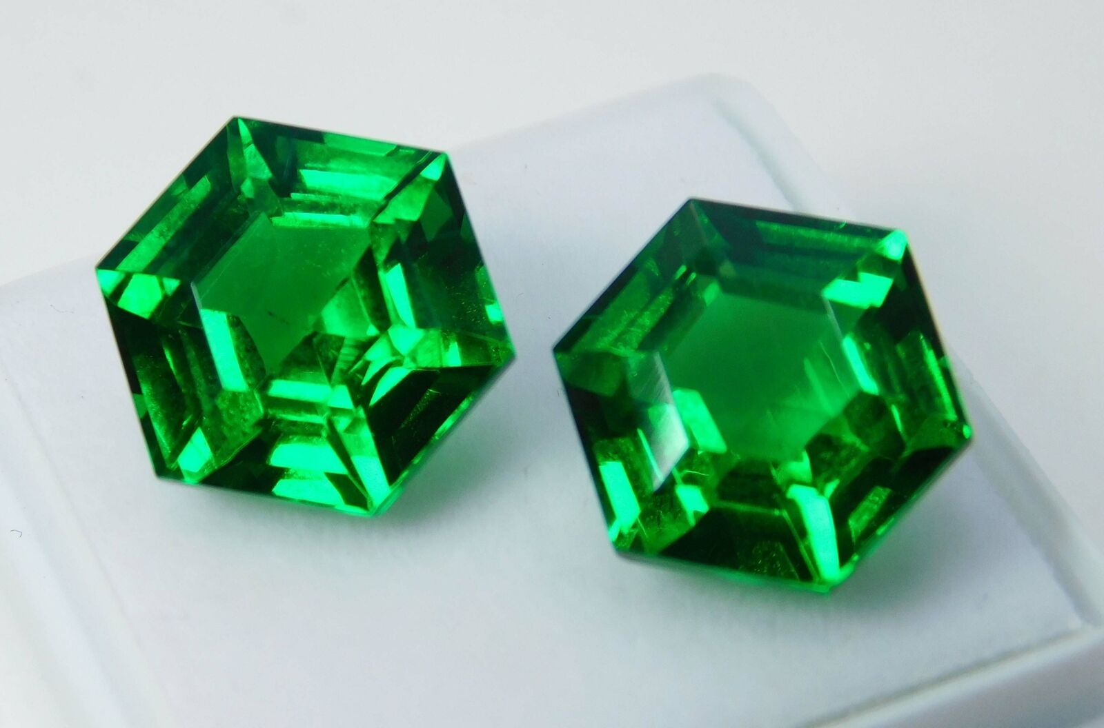 20.31 Ct Natural GREEN Garnet CERTIFIED Fancy Octagon Shape Loose Gemstone Pair