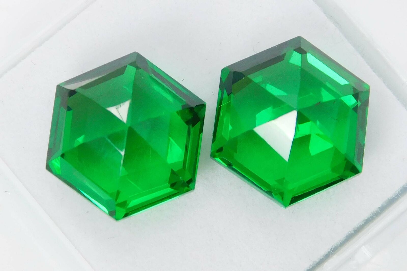 20.31 Ct Natural GREEN Garnet CERTIFIED Fancy Octagon Shape Loose Gemstone Pair