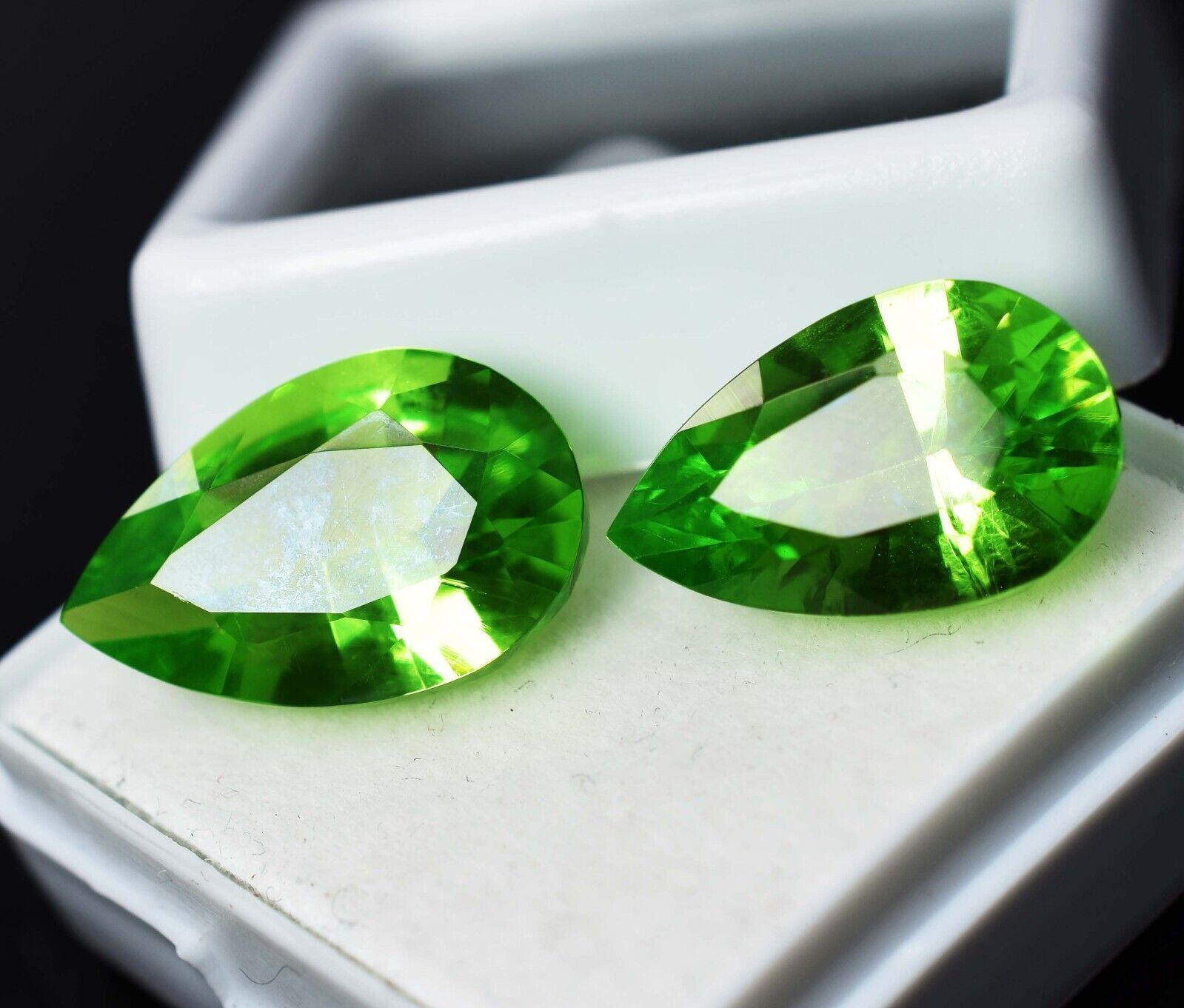 8 to 10 Ct Natural Each GREEN Peridot PEAR CUT Loose Gemstone CERTIFIED Pair