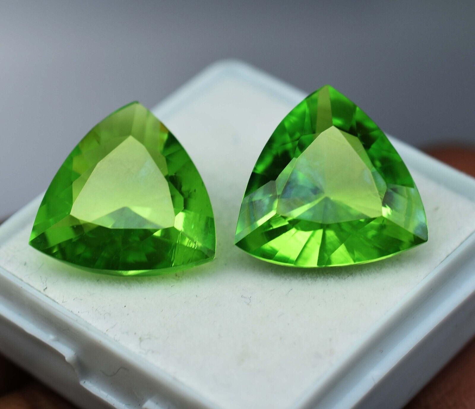 Natural 18.32 Ct Green Peridot CERTIFIED Trillion Cut Pair Loose Gemstone