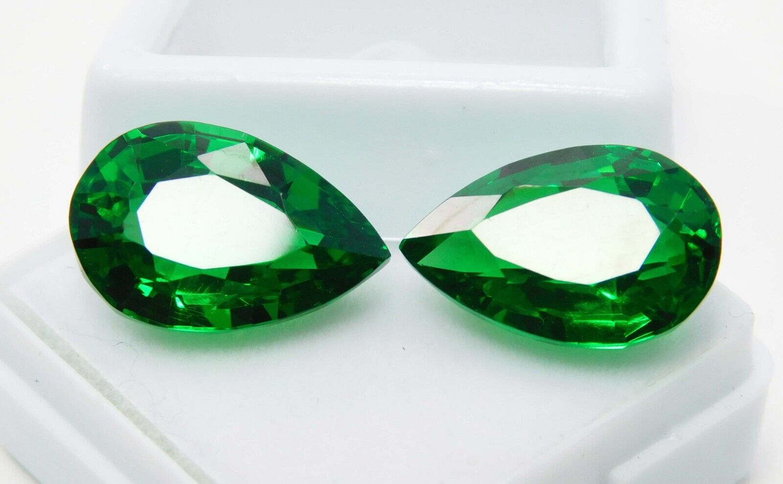 16.50 Ct Natural TSAVORITE Green Garnet Pear Shape CERTIFIED Loose Gemstone