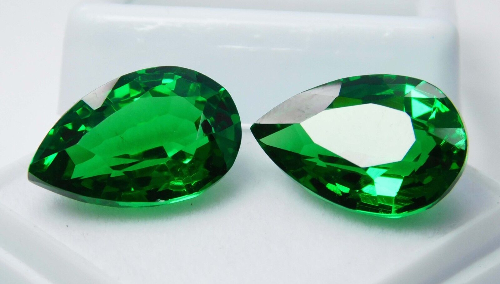 16.50 Ct Natural TSAVORITE Green Garnet Pear Shape CERTIFIED Loose Gemstone