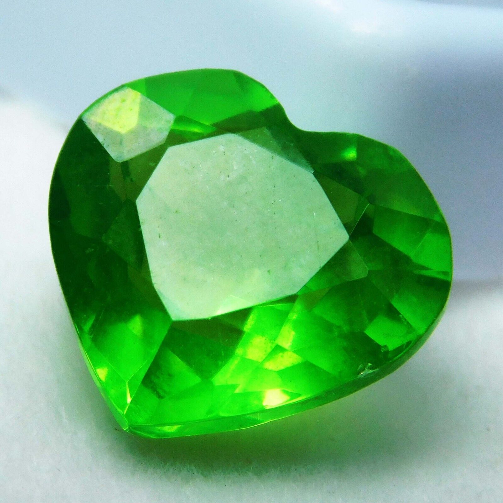 Natural Peridot Green HEART SHAPE 10.12 Ct CERTIFIED Loose Gemstones