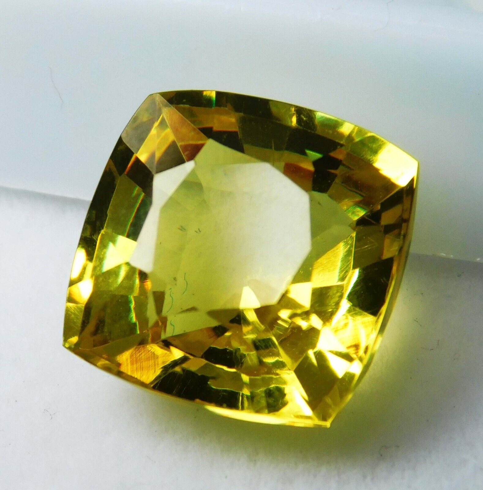 9.56 Ct Natural Yellow SAPPHIRE Square Cushion Shape CERTIFIED Loose Gemstone