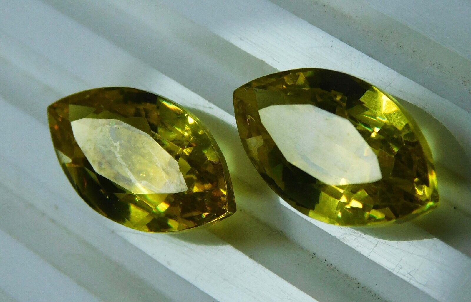 NATURAL Loose Gemstone Ceylon Sapphire Yellow Marquise Shape 17.20 Ct CERTIFIED