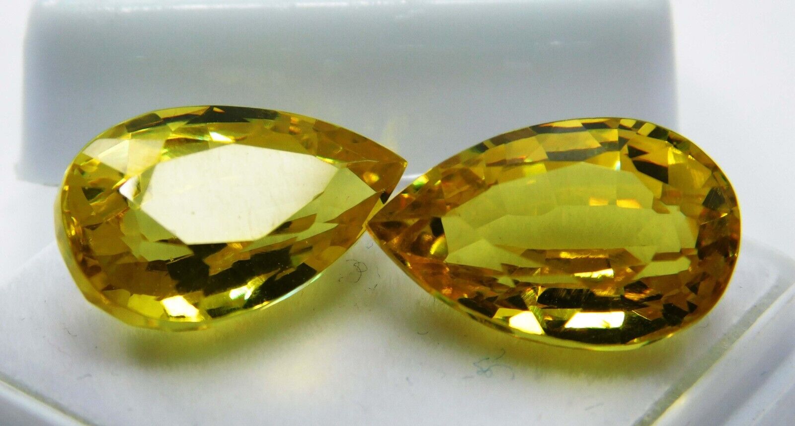 TOP QUALITY natural sapphire YELLOW pear cut 16.40 Ct CERTIFIED gemstone pair