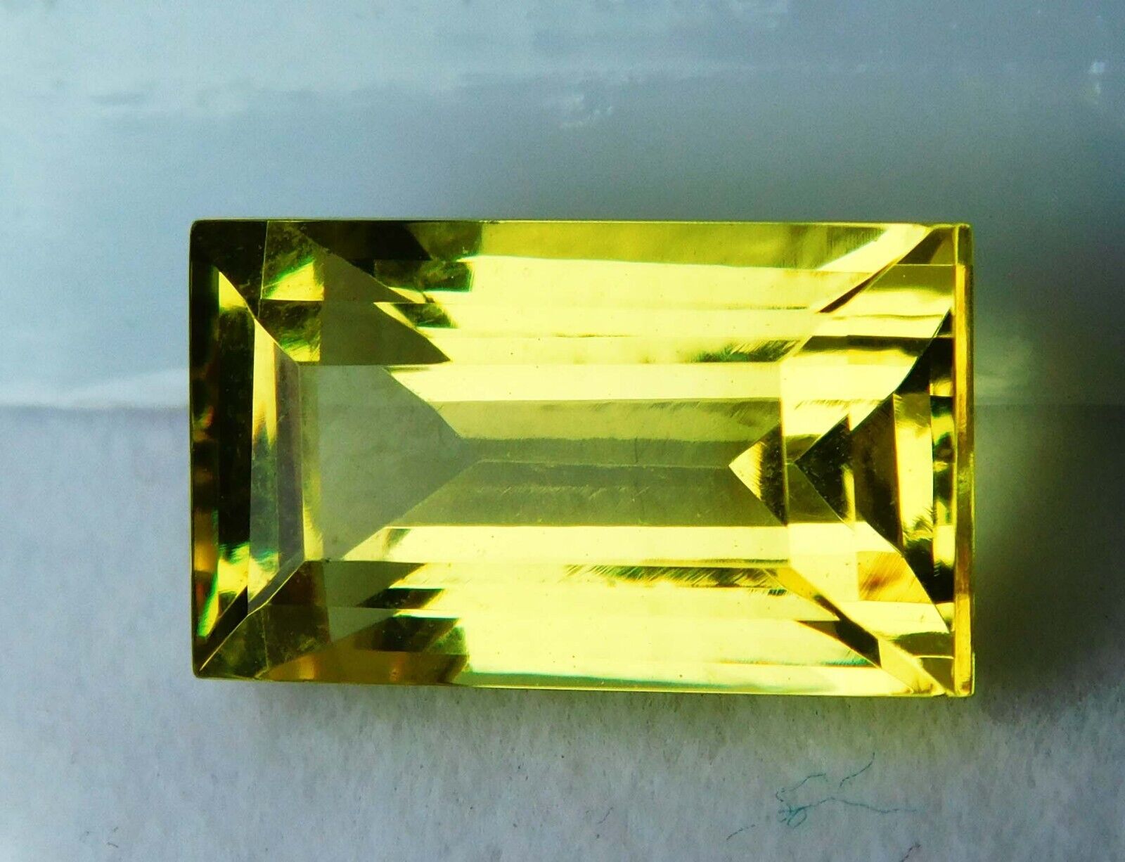 8.00 Ct Natural SAPPHIRE yellow emerald PENDANT SIZE loose gemstone CERTIFIED