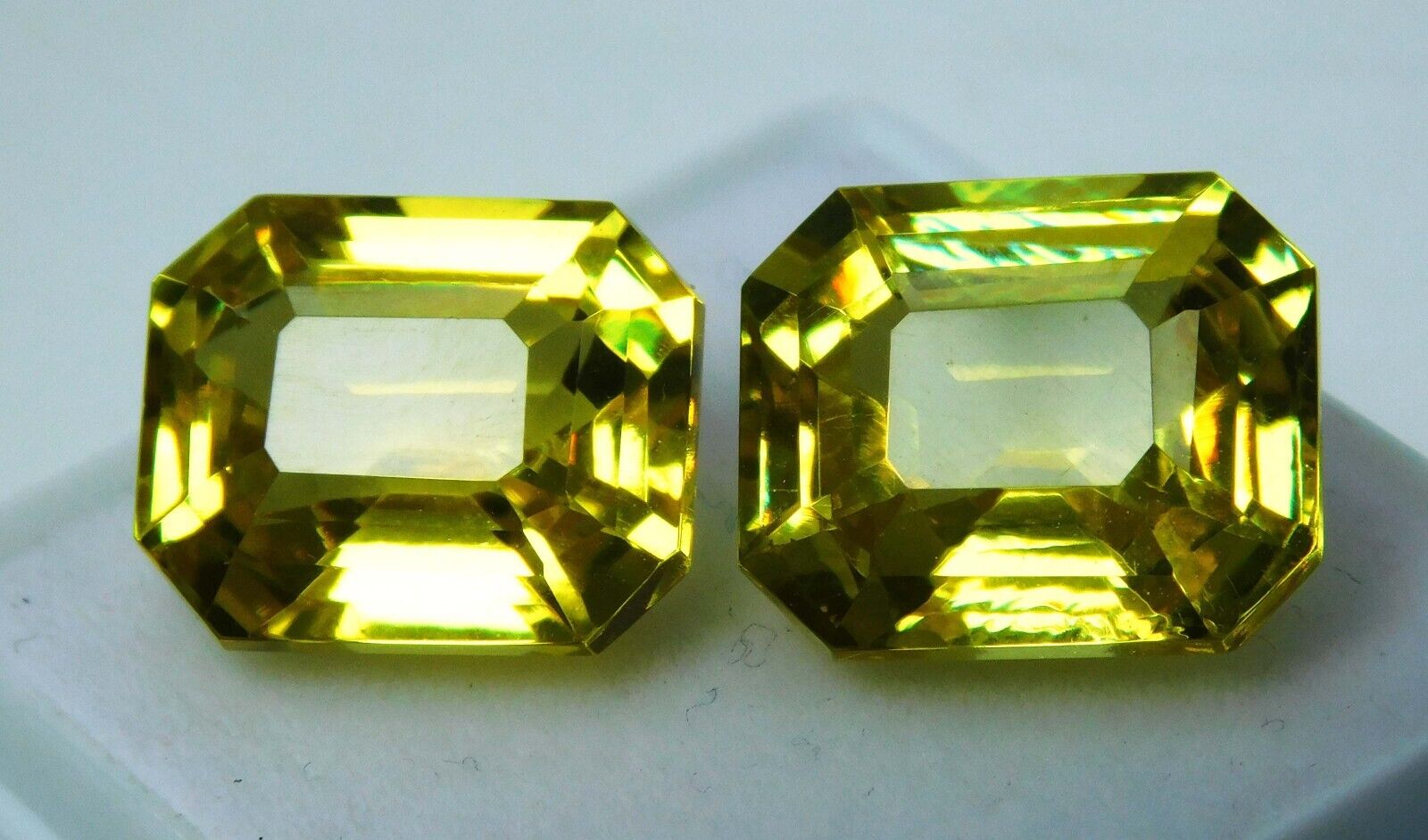 18.12 Ct Natural Sapphire YELLOW COLOR Emerald Shape CERTIFIED Loose Gemstone