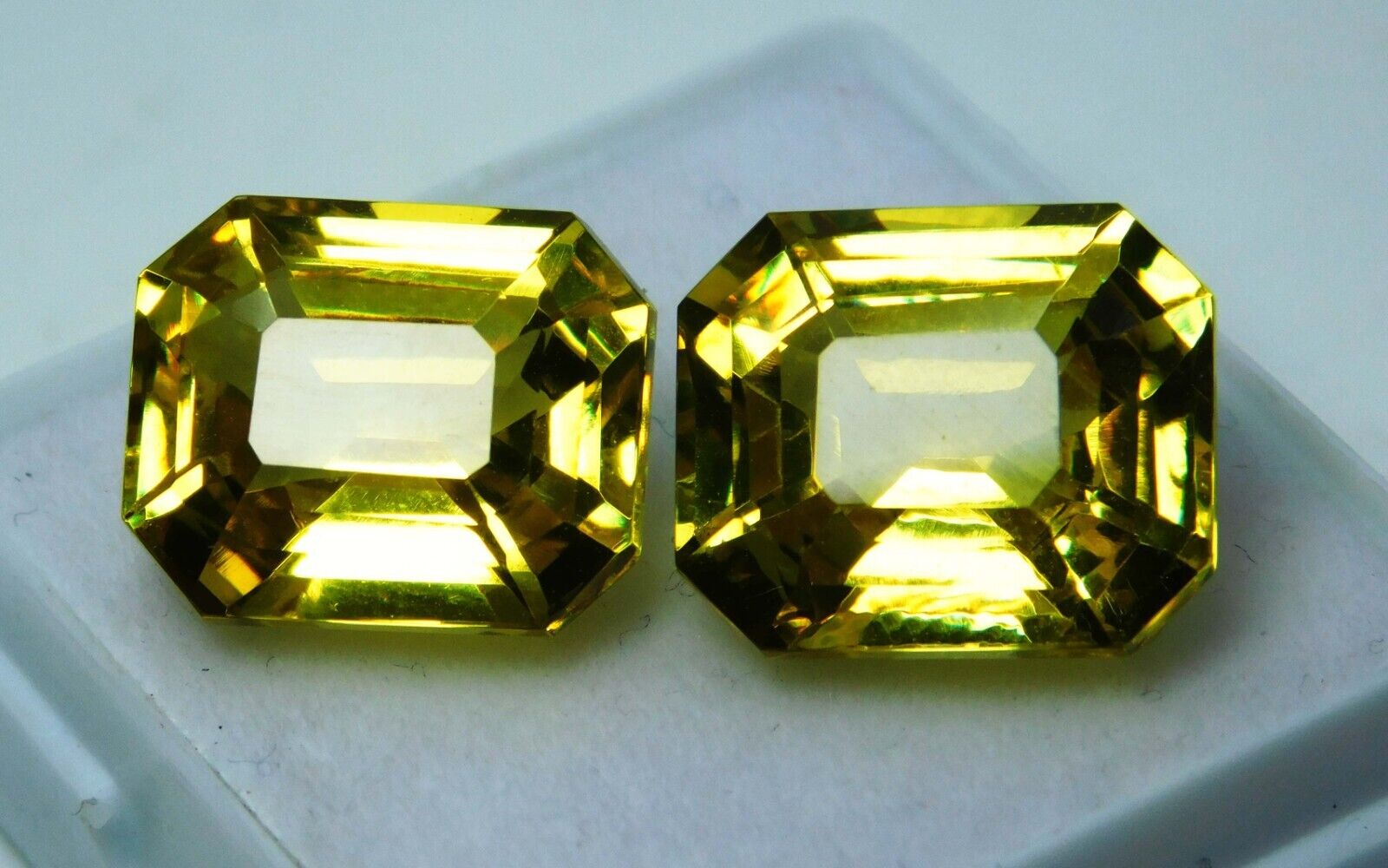 18.12 Ct Natural Sapphire YELLOW COLOR Emerald Shape CERTIFIED Loose Gemstone