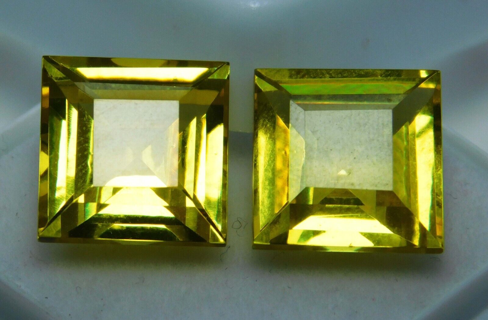 NATURAL loose gemstone Perfect SAPPHIRE yellow Square Cut 16.1 Ct CERTIFIED pair