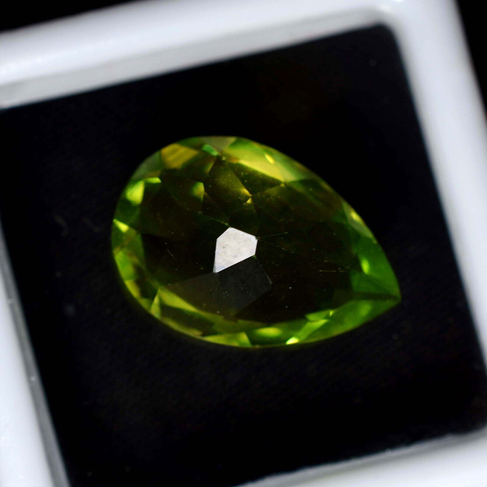 Natural GREEN Peridot 9.65 Ct CERTIFIED Loose Gemstone Pear Shape