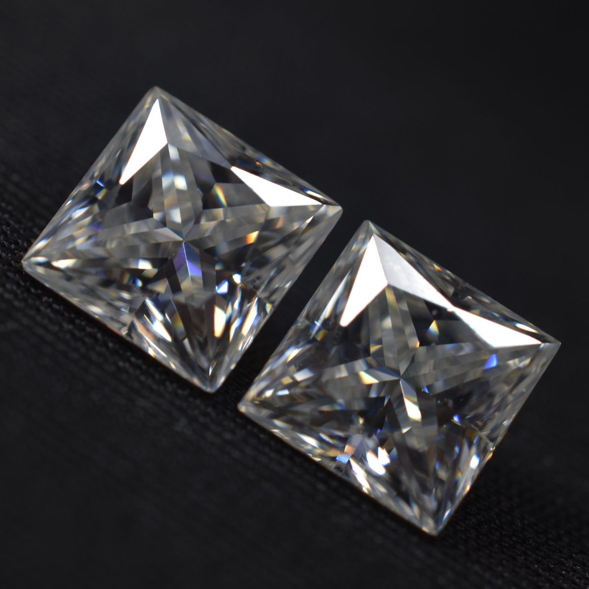 2 Pcs 4x4 mm Square Cut Pair Moissanite CERTIFIED VVS1 D Color Loose Gemstone