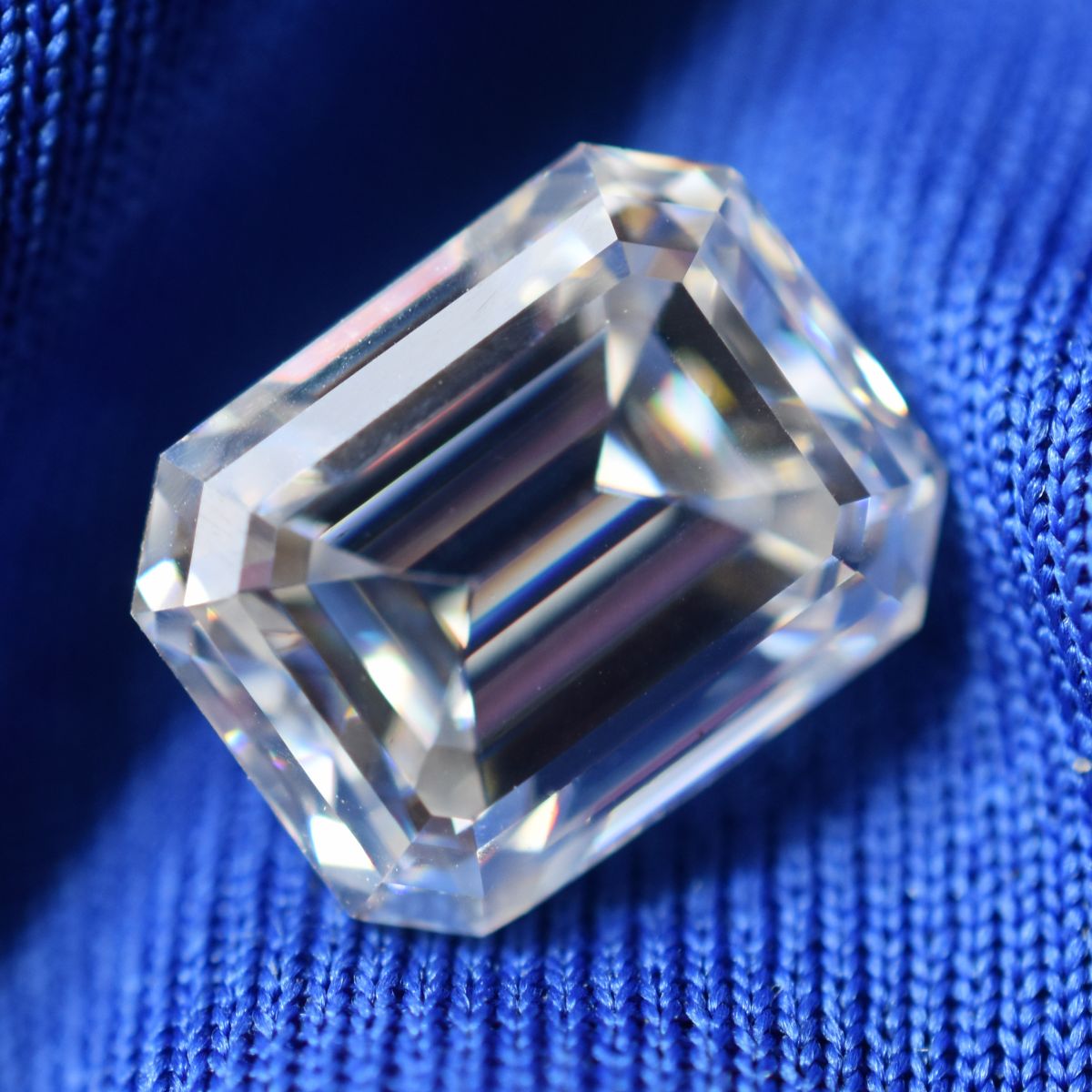 0.64 Ct Synthetic Moissanite Emerald Cut Pair Gemstone CERTIFIED D Color VVS1