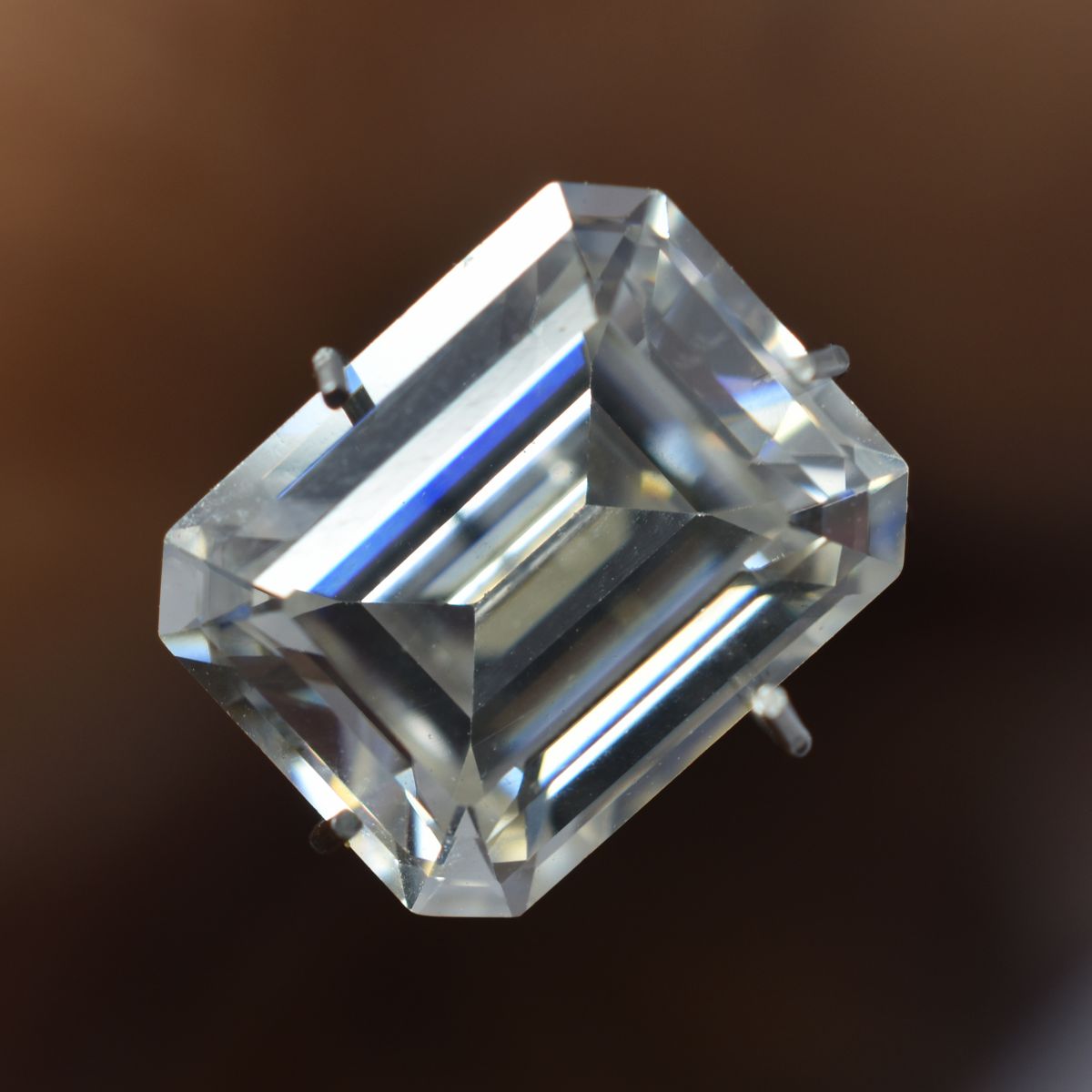 Emerald Shape Moissanite Loose Gemstone CERTIFIED 5.25 Carat VVS1 D Color 1 Pcs