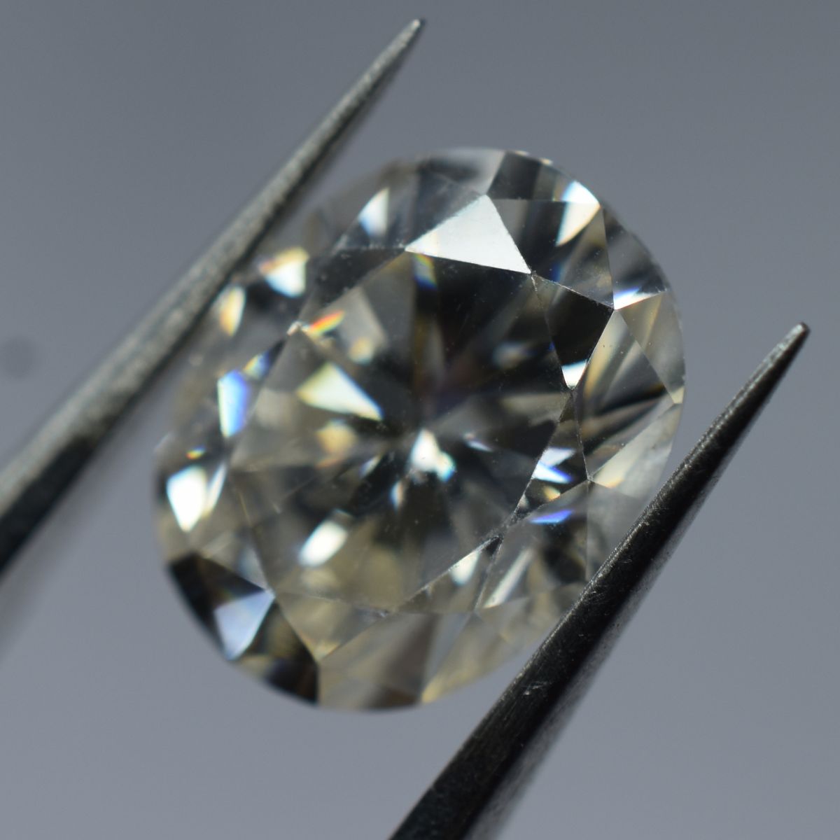 Oval Cut Moissanite 2.72 Carat  VVS1 D Color 10x8 mm CERTIFIED Loose Gemstone