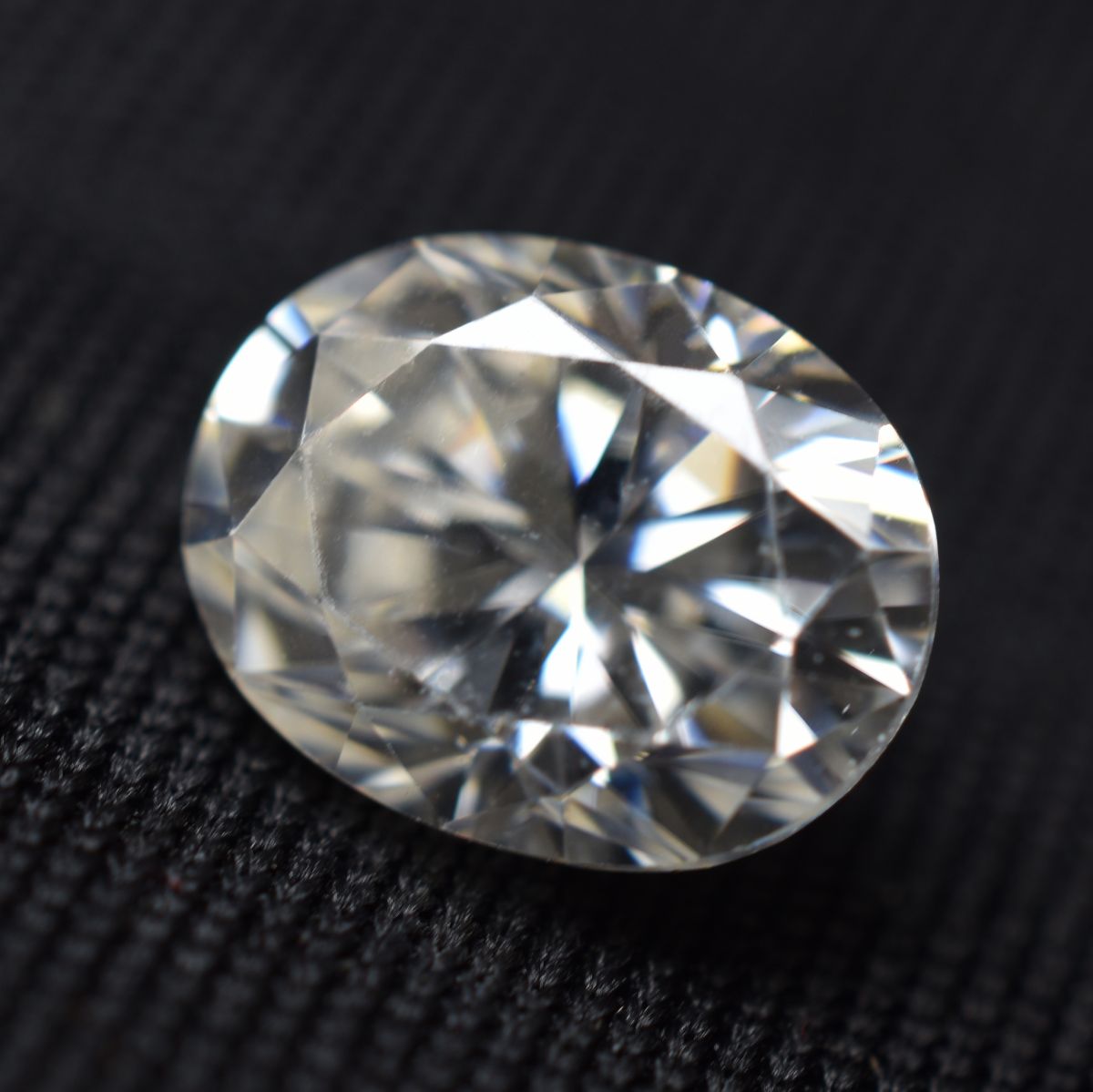 CERTIFIED 1 Pcs Moissanite Loose Gemstone 8x6 mm VVS1 D Color Oval Shape
