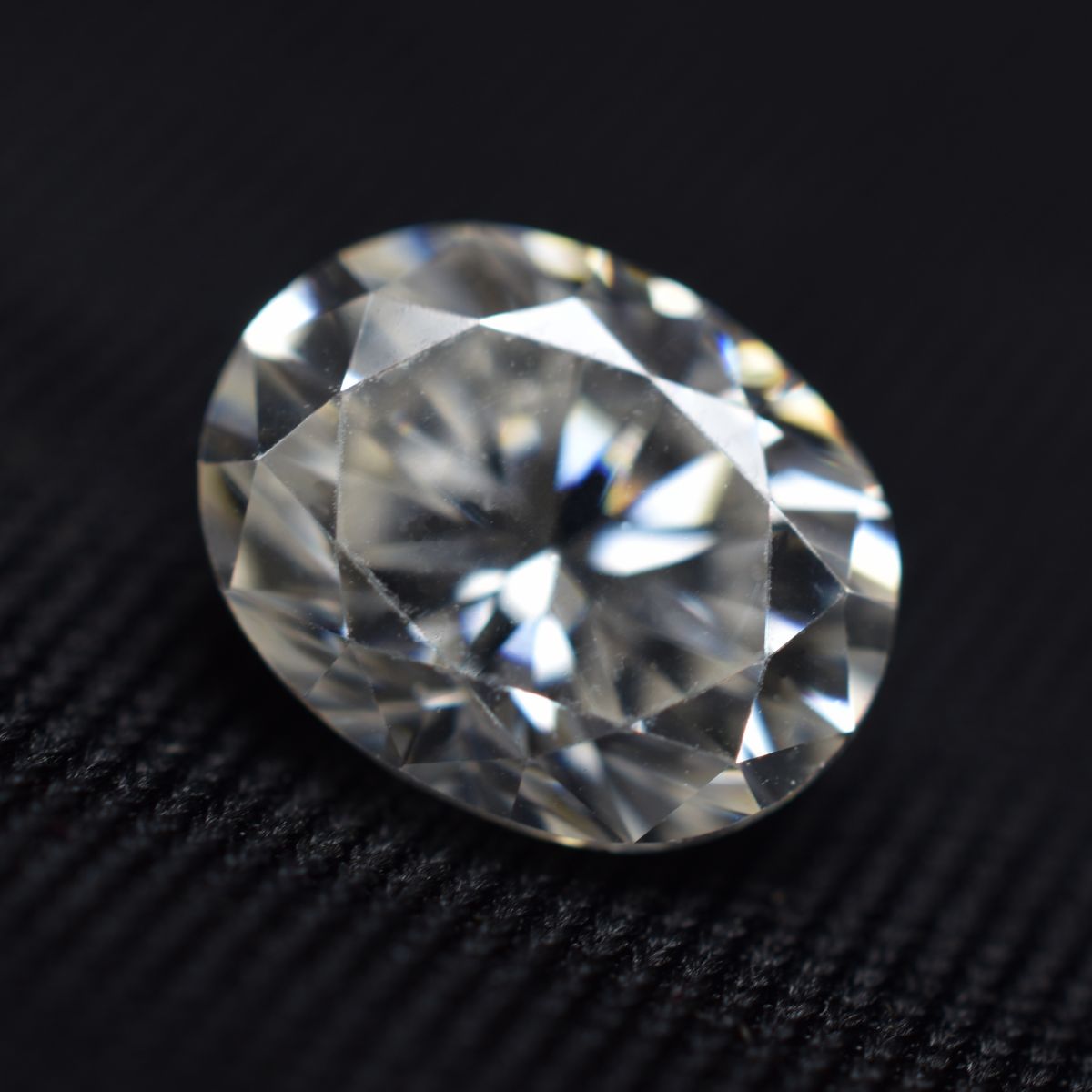 CERTIFIED 1 Pcs Moissanite Loose Gemstone 8x6 mm VVS1 D Color Oval Shape