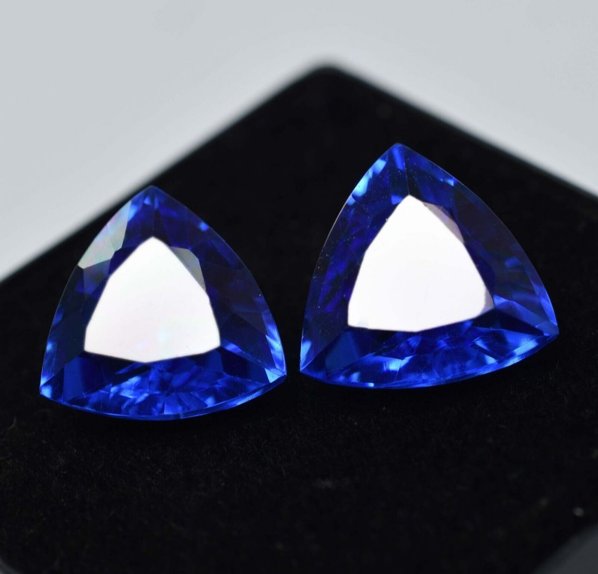 16.80 Ct Natural Blue Tanzanite CERTIFIED Trillion Cut Loose Gemstone Pair