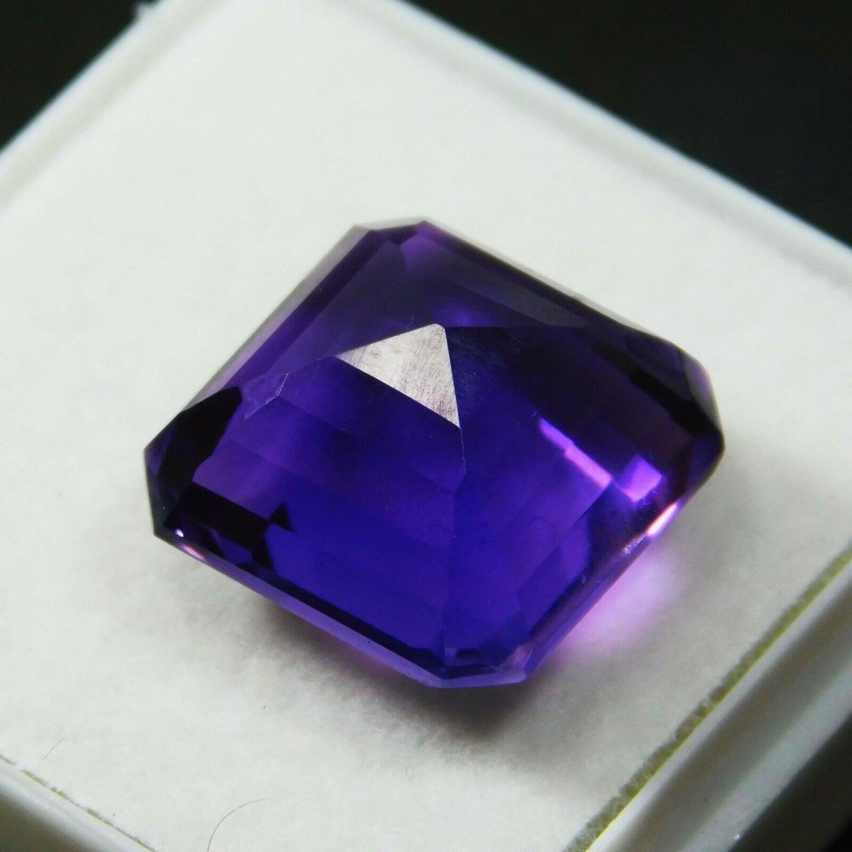 Natural Purple Brazilian Amethyst 10 Carat Square Cut CERTIFIED Loose Gemstone