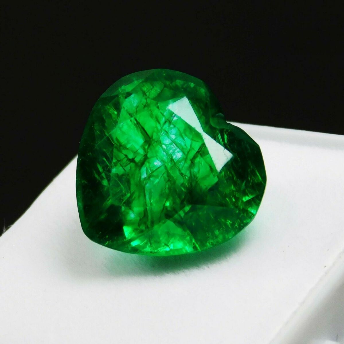 Natural Green Emerald Heart Cut 8.23 Carat CERTIFIED Colombian Loose Gemstone