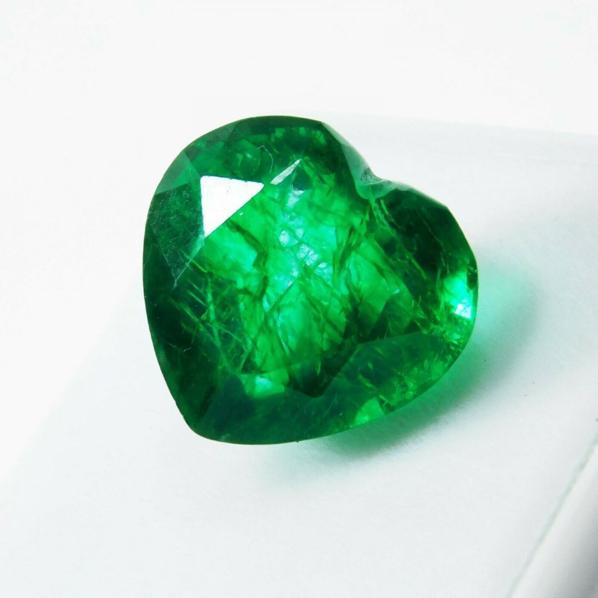 Natural Green Emerald Gemstones Certified 8 Ct Heart Shape