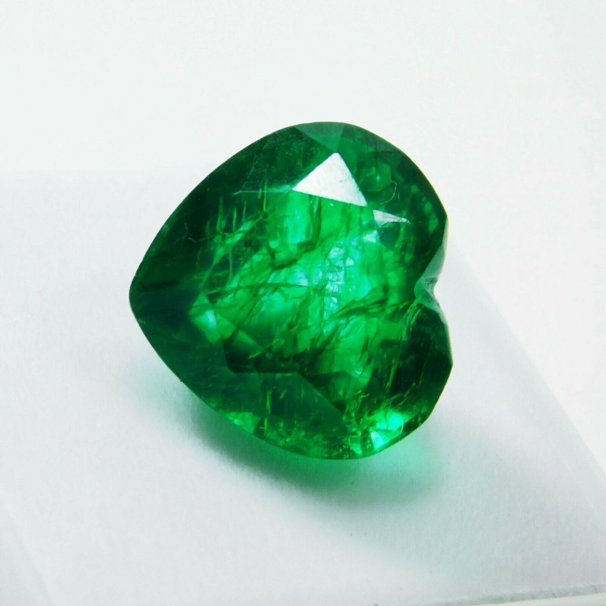 Natural Green Emerald Gemstones Certified 8 Ct Heart Shape