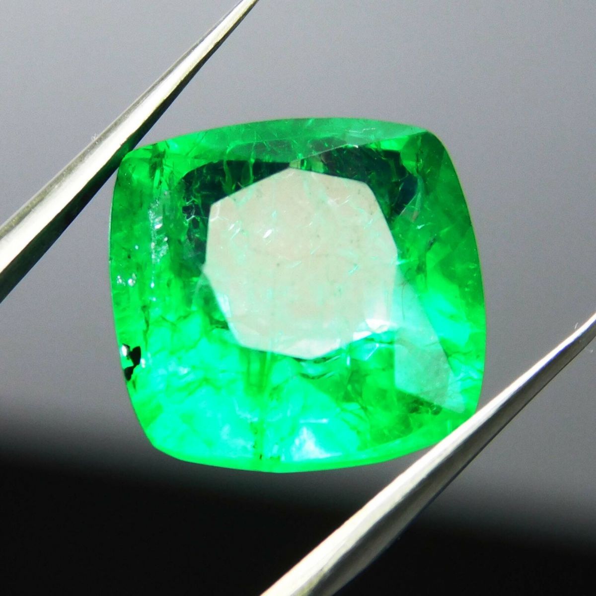 6.00 Ct Natural GREEN Emerald SQUARE Cushion Cut CERTIFIED Loose Gemstone