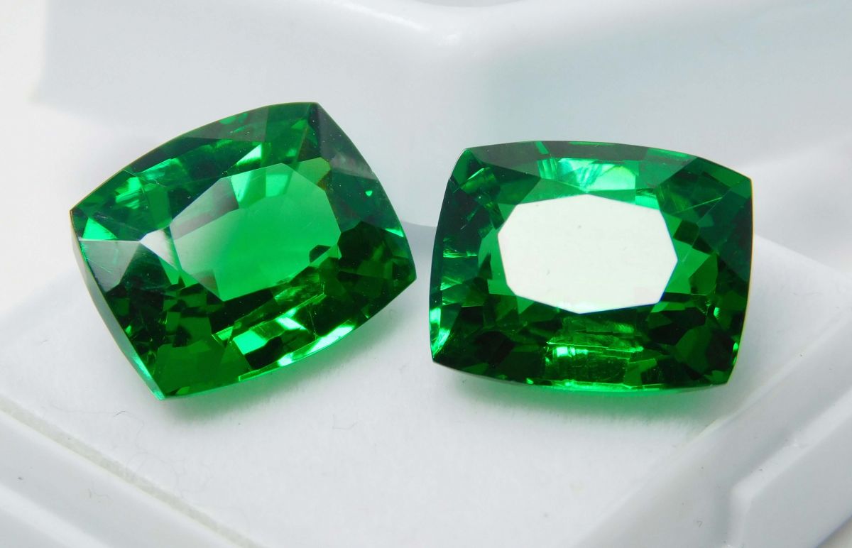 21 Ct Natural Tourmaline Green Cushion Shape Certifeid Loose Gemstones Pair