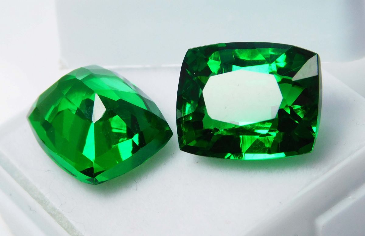 21 Ct Natural Tourmaline Green Cushion Shape Certifeid Loose Gemstones Pair